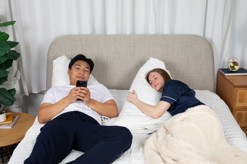 The standard queen featured with our standard king pillow. A comfortable pillow for a happy relationship. Never worry about waking your partner with snoring again with your customizable Zees pillows! 