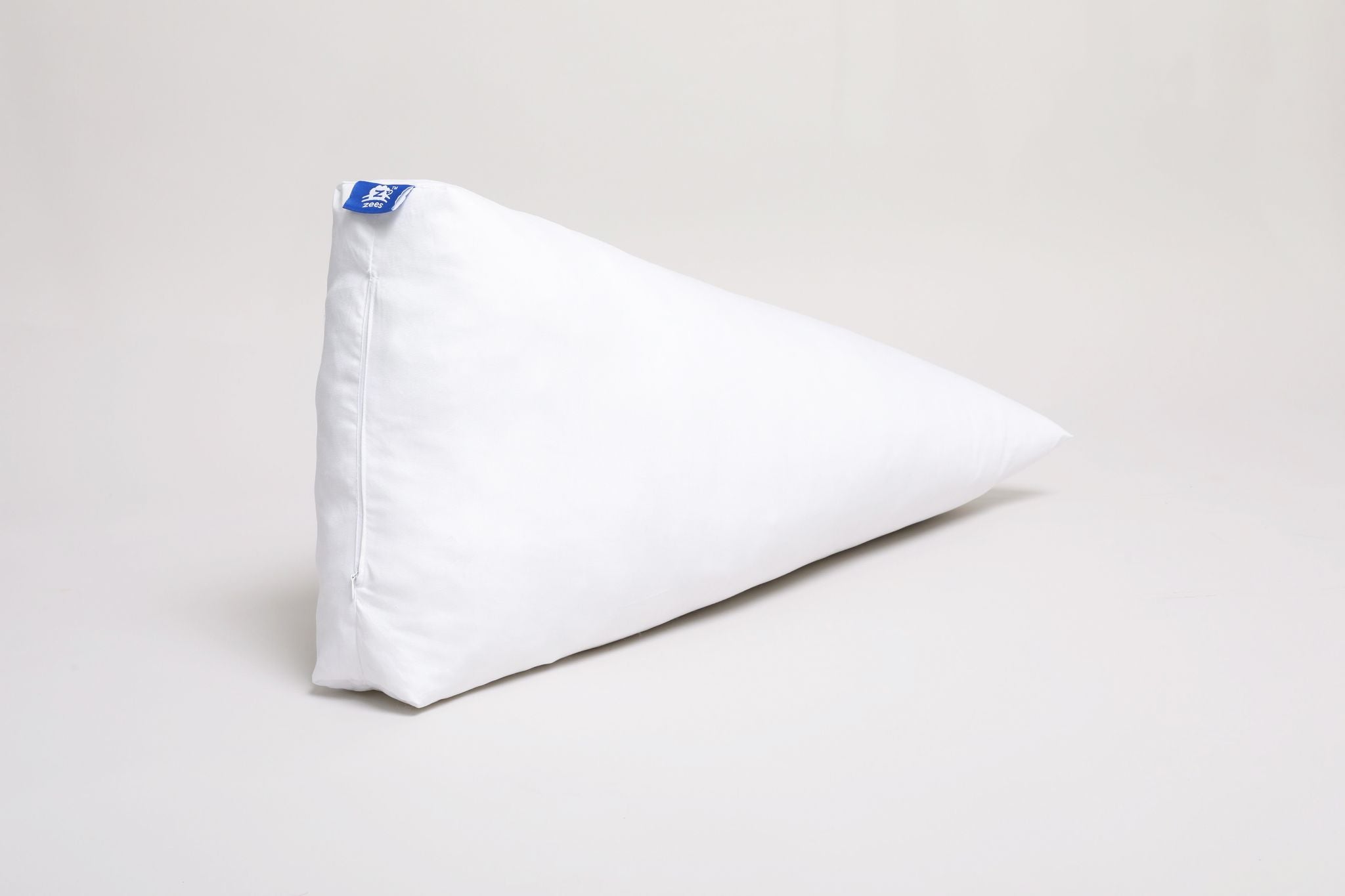 Our most popular pillow! The standard queen. Ideal for the average person. For snoring we recommend adjusting your firmness and sleeping on your back. For side sleepers we recommend adding a knee bolster for most optimal zees! 